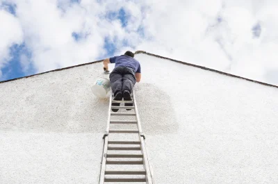 Peinture extérieure à Collobrières — façades et ravalement